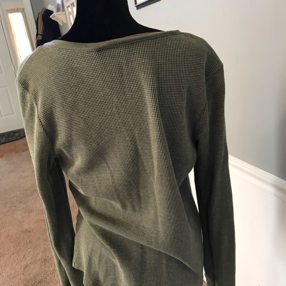 Tee - Picture 3 of 4